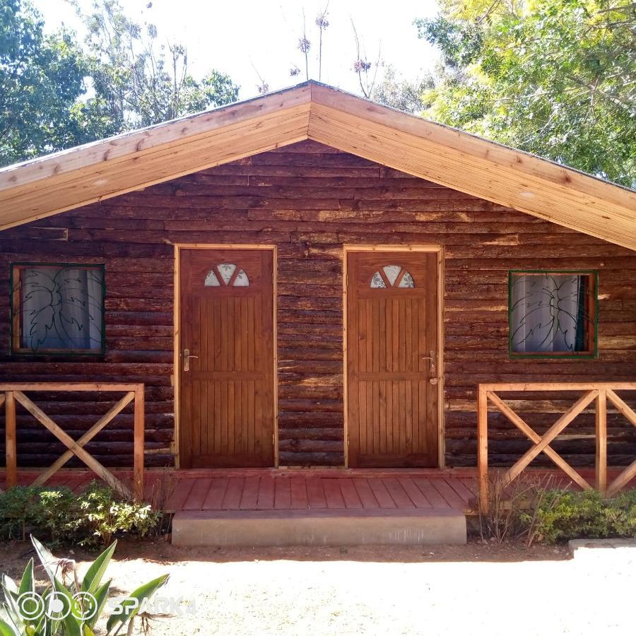 Three Palms Fianar Hotel Fianarantsoa Bagian luar foto