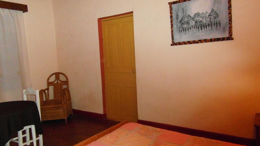 Three Palms Fianar Hotel Fianarantsoa Bagian luar foto